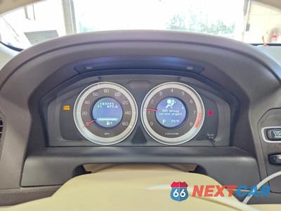 Zdjęcie 9 z 13 samochodu: 2013 VOLVO XC60 3.2 VIN:YV4952DZXD2418151 - miniatura