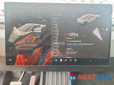 Zdjęcie 9 z 13 samochodu: 2024 TESLA CYBERTRUCK VIN:7G2CEHED6RA049138 - miniatura