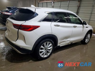 Trzecie zdjęcie samochodu z tyłu: 2019 INFINITI QX50 ESSENTIAL VIN:3PCAJ5M39KF105028 - miniatura