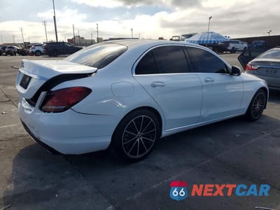 Trzecie zdjęcie samochodu z tyłu: 2021 MERCEDES-BENZ C 300 VIN:W1KWF8DB5MR623673 - miniatura