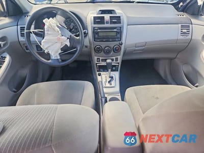 Zdjęcie 8 z 12 samochodu: 2012 TOYOTA COROLLA LE VIN:2T1BU4EE4CC881496 - miniatura