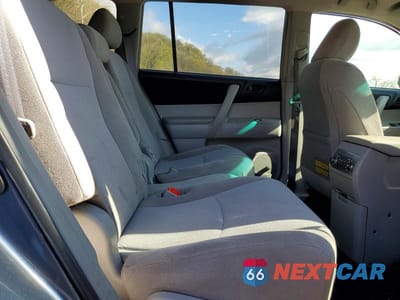 Zdjęcie 11 z 13 samochodu: 2012 TOYOTA HIGHLANDER BASE VIN:5TDBK3EHXCS138164 - miniatura