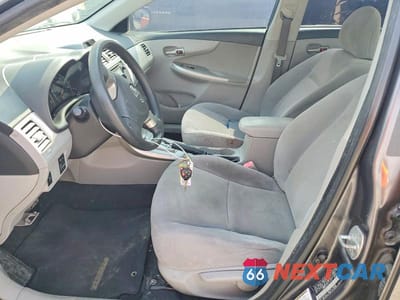 Zdjęcie 7 z 12 samochodu: 2013 TOYOTA COROLLA LE VIN:JTDBU4EE5DJ115797 - miniatura