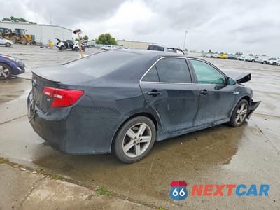 Trzecie zdjęcie samochodu z tyłu: 2012 TOYOTA CAMRY SE VIN:4T1BF1FK4CU075556 - miniatura