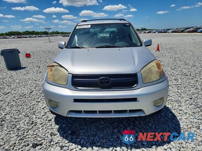 Piąte zdjęcie samochodu w środku: 2004 TOYOTA RAV4 BASE VIN:JTEHD20V546011251 - miniatura