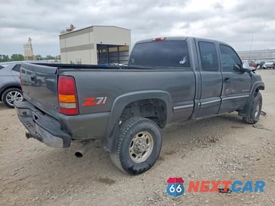 Trzecie zdjęcie samochodu z tyłu: 2002 CHEV SILVERADO VIN:1GCHK29U52E200182 - miniatura