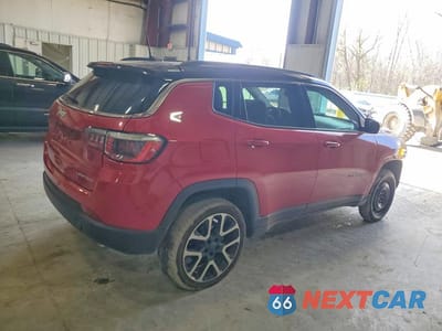 Trzecie zdjęcie samochodu z tyłu: 2018 JEEP COMPASS LIMITED VIN:3C4NJDCB7JT483790 - miniatura