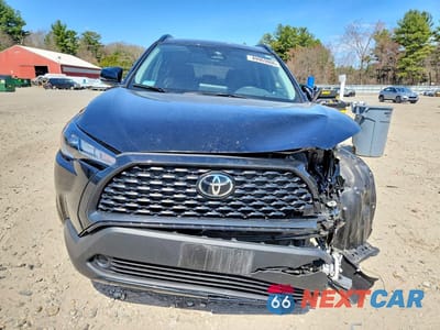 Piąte zdjęcie samochodu w środku: 2024 TOYOTA COROLLA CROSS LE VIN:7MUCAABG5RV112318 - miniatura