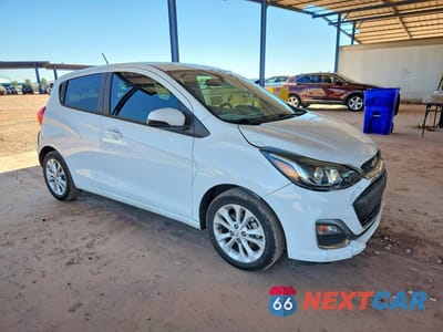 Czwarte zdjęcie samochodu z boku: 2019 CHEVROLET SPARK 1LT VIN:KL8CD6SA1KC731444 - miniatura