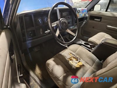 Zdjęcie 8 z 13 samochodu: 1994 JEEP CHEROKEE SE VIN:1J4FJ28SXRL171708 - miniatura