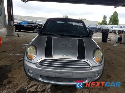 Piąte zdjęcie samochodu w środku: 2007 MINI COOPER VIN:WMWMF33537TU60719 - miniatura