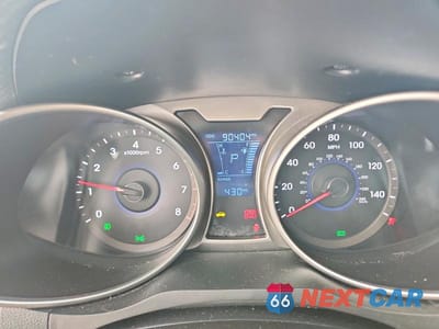 Zdjęcie 9 z 13 samochodu: 2012 HYUNDAI VELOSTER BASE VIN:KMHTC6AD6CU030136 - miniatura