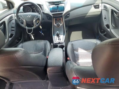 Zdjęcie 8 z 13 samochodu: 2013 HYUNDAI ELANTRA LIMITED VIN:KMHDH4AEXDU522673 - miniatura
