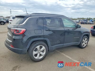 Trzecie zdjęcie samochodu z tyłu: 2019 JEEP COMPASS LATITUDE VIN:3C4NJCBB6KT652050 - miniatura