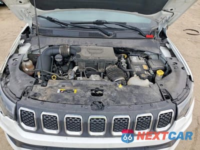Zdjęcie 12 z 13 samochodu: 2024 JEEP COMPASS LATITUDE VIN:3C4NJDBNXRT599184 - miniatura