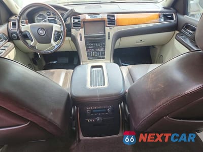 Zdjęcie 8 z 13 samochodu: 2013 CADILLAC ESCALADE PLATINUM VIN:1GYS3DEF2DR368471 - miniatura