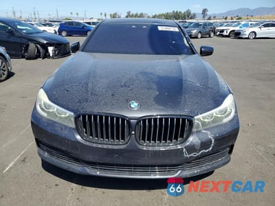 Piąte zdjęcie samochodu w środku: 2016 BMW 740 I VIN:WBA7E2C56GG547050 - miniatura
