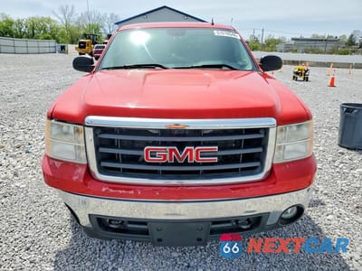 Piąte zdjęcie samochodu w środku: 2008 GMC SIERRA C1500 VIN:1GTEC19018Z100038 - miniatura