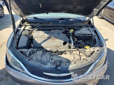 Zdjęcie 11 z 12 samochodu: 2015 CHRYSLER 200 LIMITED VIN:1C3CCCAB8FN646215 - miniatura