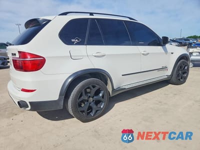 Trzecie zdjęcie samochodu z tyłu: 2011 BMW X5 XDRIVE35D VIN:5UXZW0C58BL371744 - miniatura