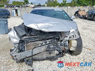 Piąte zdjęcie samochodu w środku: 2010 CHEVROLET MALIBU 1LT VIN:1G1ZC5E08A4103903 - miniatura