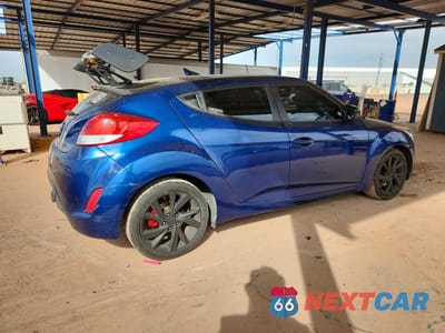 Trzecie zdjęcie samochodu z tyłu: 2017 HYUNDAI VELOSTER BASE VIN:KMHTC6AD4HU311553 - miniatura