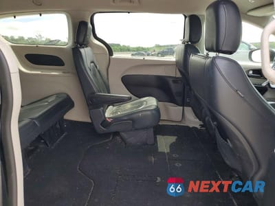 Zdjęcie 11 z 13 samochodu: 2019 CHRYSLER PACIFICA TOURING L VIN:2C4RC1BG6KR680803 - miniatura