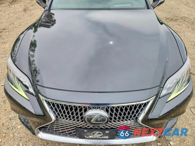 Zdjęcie 11 z 12 samochodu: 2018 LEXUS LS 500 VIN:JTHC5LFF2J5001228 - miniatura