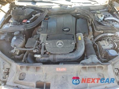 Zdjęcie 11 z 12 samochodu: 2013 MERCEDES-BENZ C 250 VIN:WDDGF4HB4DR254005 - miniatura