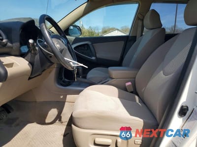 Zdjęcie 7 z 14 samochodu: 2006 TOYOTA RAV4 LIMITED VIN:JTMBD31V165039023 - miniatura