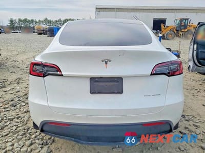 Zdjęcie 6 z 12 samochodu: 2023 TESLA MODEL Y VIN:7SAYGDEE9PA105352 - miniatura