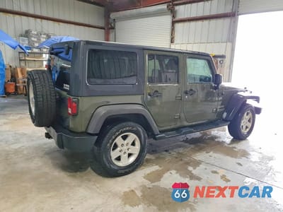 Trzecie zdjęcie samochodu z tyłu: 2015 JEEP WRANGLER UNLIMITED SPORT VIN:1C4BJWDG6FL586243 - miniatura