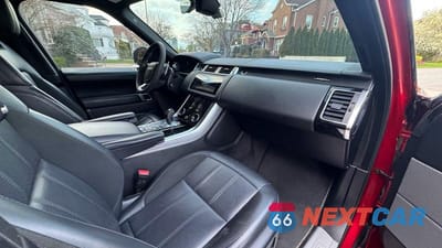 Piąte zdjęcie samochodu w środku: 2020 LAND ROVER RANGE ROVER SPORT HST VIN:SALWS2RU0LA708214 - miniatura