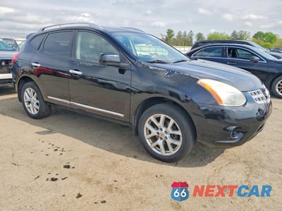 Czwarte zdjęcie samochodu z boku: 2012 NISSAN ROGUE S VIN:JN8AS5MV9CW413154 - miniatura