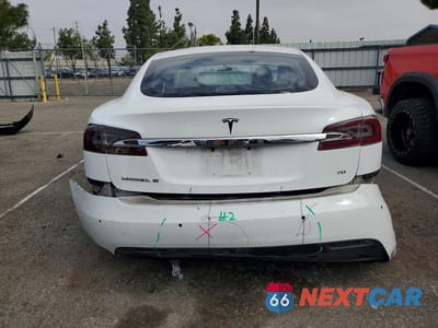 Zdjęcie 6 z 13 samochodu: 2016 TESLA MODEL S VIN:5YJSA1E10GF164065 - miniatura