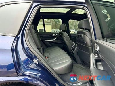 Zdjęcie 8 z 10 samochodu: 2023 BMW X5 M50I VIN:5UXJU4C02P9P90563 - miniatura