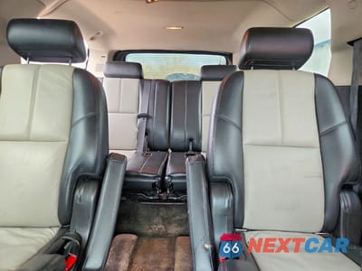 Zdjęcie 10 z 13 samochodu: 2008 CHEVROLET SUBURBAN K1500 LS VIN:3GNFK16368G301706 - miniatura