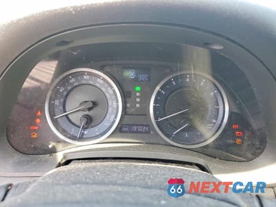 Zdjęcie 9 z 11 samochodu: 2012 LEXUS IS 250 BASE VIN:JTHBF5C25C5178445 - miniatura