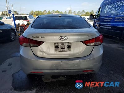 Zdjęcie 6 z 12 samochodu: 2012 HYUNDAI ELANTRA GLS VIN:KMHDH4AE1CU401738 - miniatura