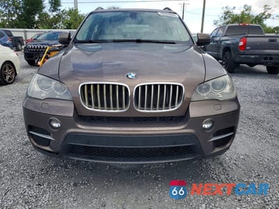Piąte zdjęcie samochodu w środku: 2013 BMW X5 XDRIVE35D VIN:5UXZW0C53D0B92292 - miniatura