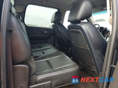 Zdjęcie 10 z 11 samochodu: 2012 GMC SIERRA K2500 SLT VIN:1GT121E88CF138423 - miniatura