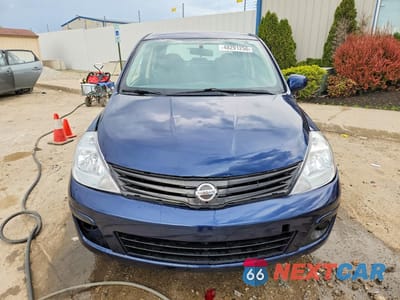 Piąte zdjęcie samochodu w środku: 2010 NISSAN VERSA 1.8 S VIN:3N1BC1APXAL450408 - miniatura
