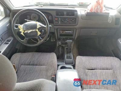 Zdjęcie 8 z 12 samochodu: 2000 NISSAN FRONTIER XE VIN:1N6ED27Y2YC338377 - miniatura