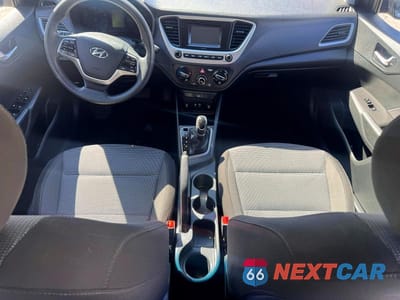 Zdjęcie 9 z 10 samochodu: 2018 HYUNDAI ACCENT SE VIN:3KPC24A31JE014487 - miniatura