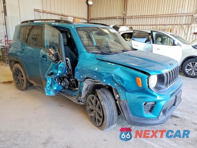 Czwarte zdjęcie samochodu z boku: 2022 JEEP RENEGADE ALTITUDE VIN:ZACNJDE10NPN77590 - miniatura