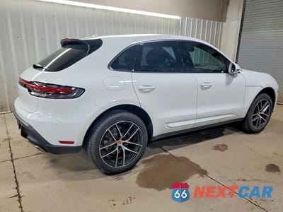 Trzecie zdjęcie samochodu z tyłu: 2023 PORSCHE MACAN BASE VIN:WP1AA2A50PLB05703 - miniatura