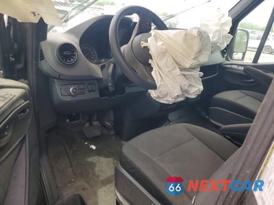 Zdjęcie 8 z 13 samochodu: 2024 MERCEDES BENZ SPRINTER 2500 VIN:W1Z4KFHY9RP727142 - miniatura