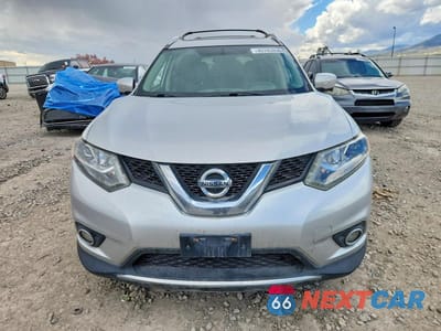 Piąte zdjęcie samochodu w środku: 2015 NISSAN ROGUE SL VIN:5N1AT2MV4FC917510 - miniatura