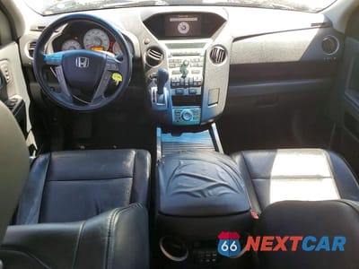 Zdjęcie 8 z 12 samochodu: 2010 HONDA PILOT TOURING VIN:5FNYF4H83AB021401 - miniatura