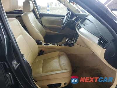 Zdjęcie 7 z 12 samochodu: 2014 BMW X1 SDRIVE28I VIN:WBAVM1C55EVW48254 - miniatura